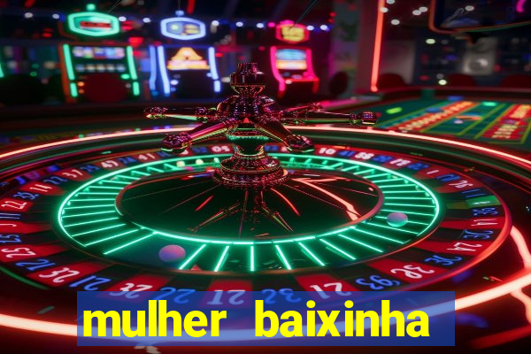 mulher baixinha transando com homens altos